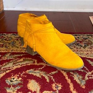 Yellow Dress Shoes